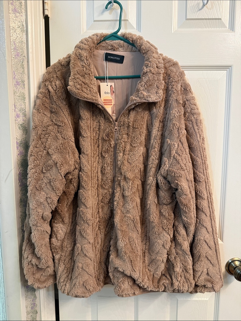 Dockotop Plush Zip-Up Teddy Jacket in Taupe